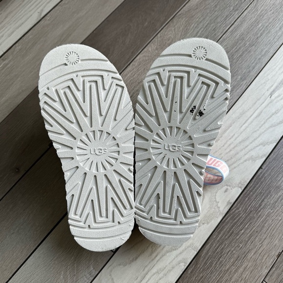 UGG Women’s Disco Checker Slide | Size: 10 | Excellent Condition - Picture 7 of 9